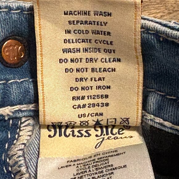 MISS ME Midrise Capri Jeans Embellished - 28 - Picture 8 of 10